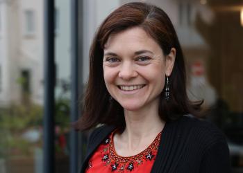 Julika Schultheiss Giyanani